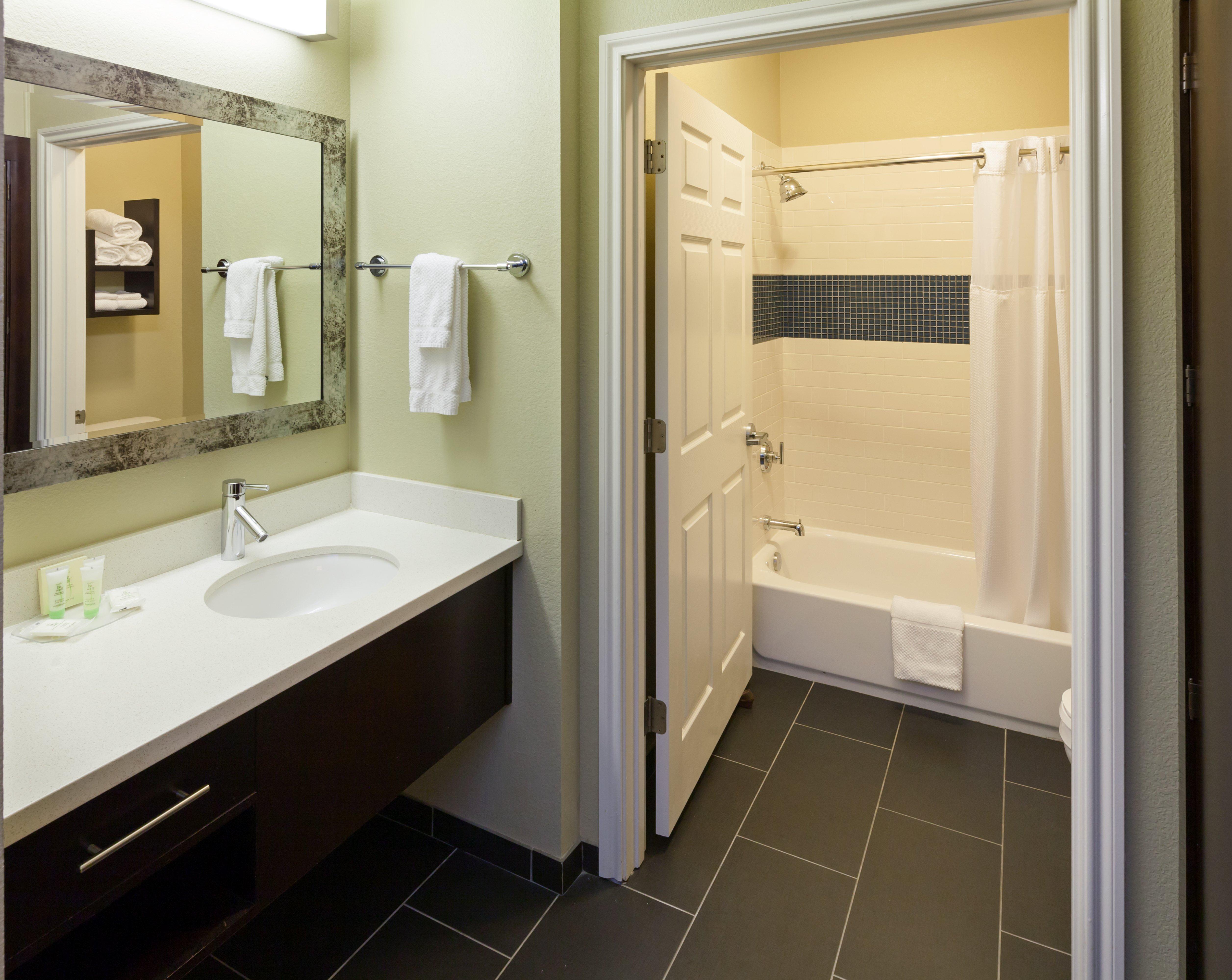Staybridge Suites Tyler University Area By Ihg Bagian luar foto